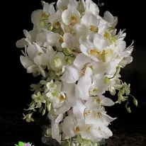 Ramo de novia con flores rosas